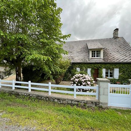 Une Pause En Correze Sarroux Exterior foto