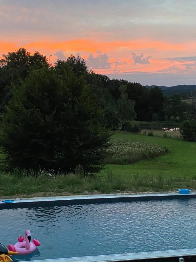 Une Pause En Correze Sarroux Exterior foto